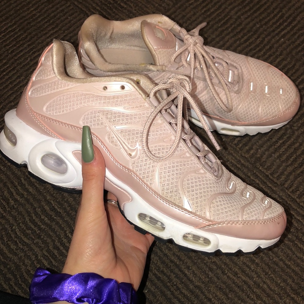 Air Max Plus Pale Pink